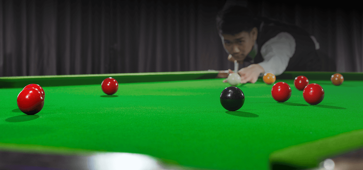 Favourite O’Sullivan through despite Ding 147